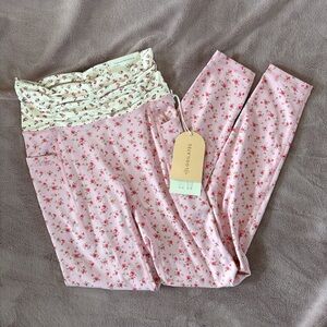XS Blogilates Pink Floral Leggings